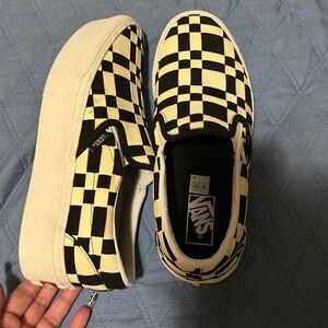 Brand new without tags platform checkered vans 10